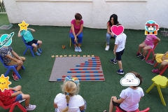 1_outdoors-montessori-lesson-2-mathematics